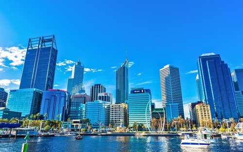 Sightseeingbuss vid Kings Park i Perth